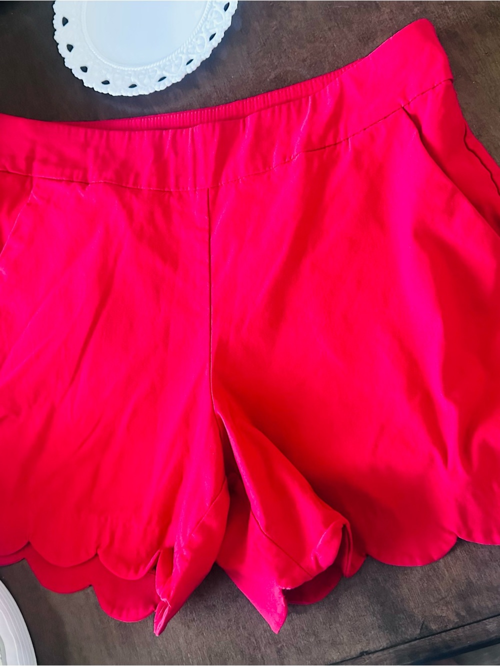 crown & ivy Bright Red Scallop-Hem High Waist Shorts - Picture 3 of 4